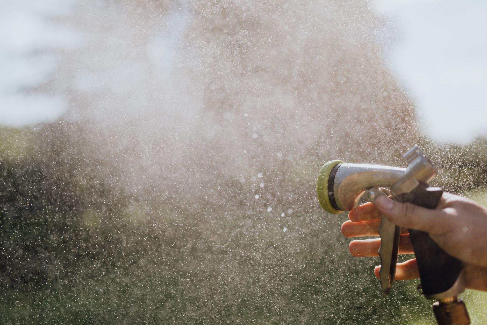 Sistemas de Agua Nebulizada (Water Mist) en Panamá: Tecnología, Normativa NFPA 750 y Aplicaciones 2026 - Seguridad Contra Incendios